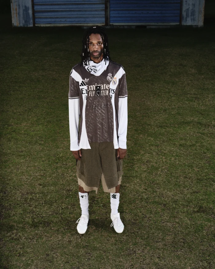 Real Madrid CUT-OUT SCARF JERSEY